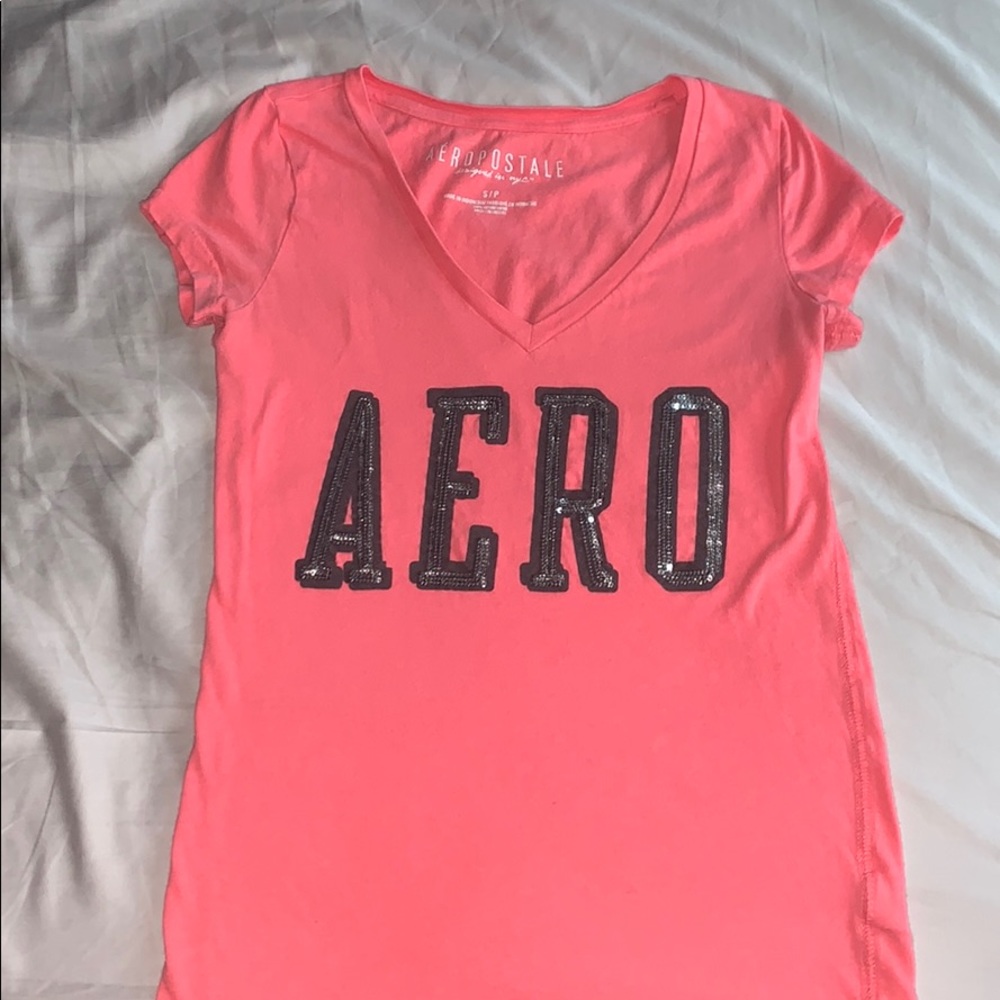 Aeropostale v neck tee